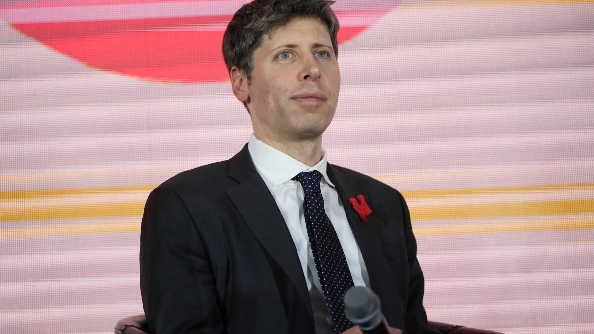 Altman: IPO de OpenAI en 2026 sería un "error grave"