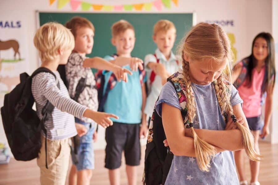 ¡Basta de Acoso! El Ministerio Lanza Guía para Escuelas Seguras