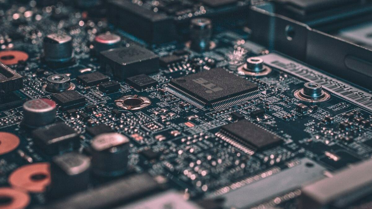 La infraestructura secreta de la IA: Por qué DeepSeek no corre en una GPU