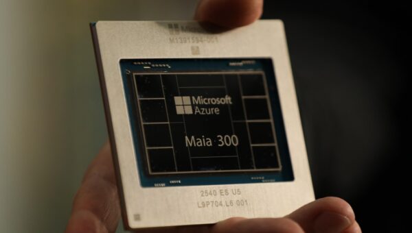 Microsoft fabrica su propio cerebro: el chip Maia 300 desafía el reinado de Nvidia