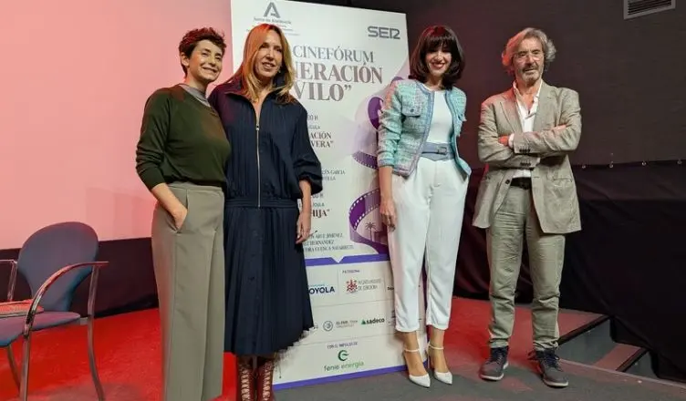 Loyola Desafía el "Desorden Mundial" con IA y Debate Social