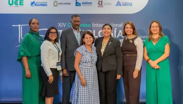 IA y ética: el Caribe universitario puso el debate sobre la mesa en UCE Punta Cana