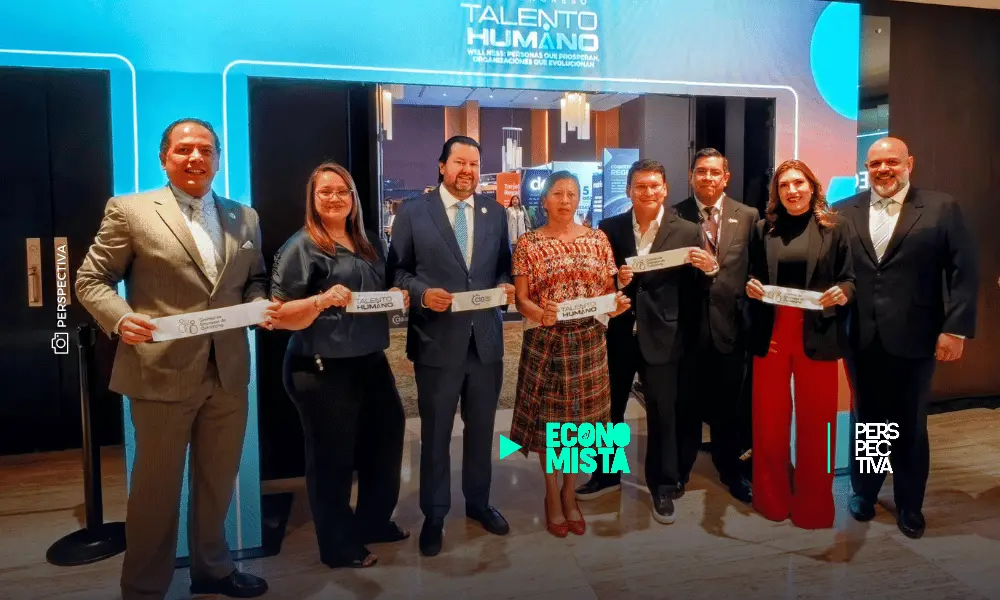 Guatemala pone a las personas en el centro: el VIII Congreso de Talento Humano confrontingó a la IA con la esencia humana